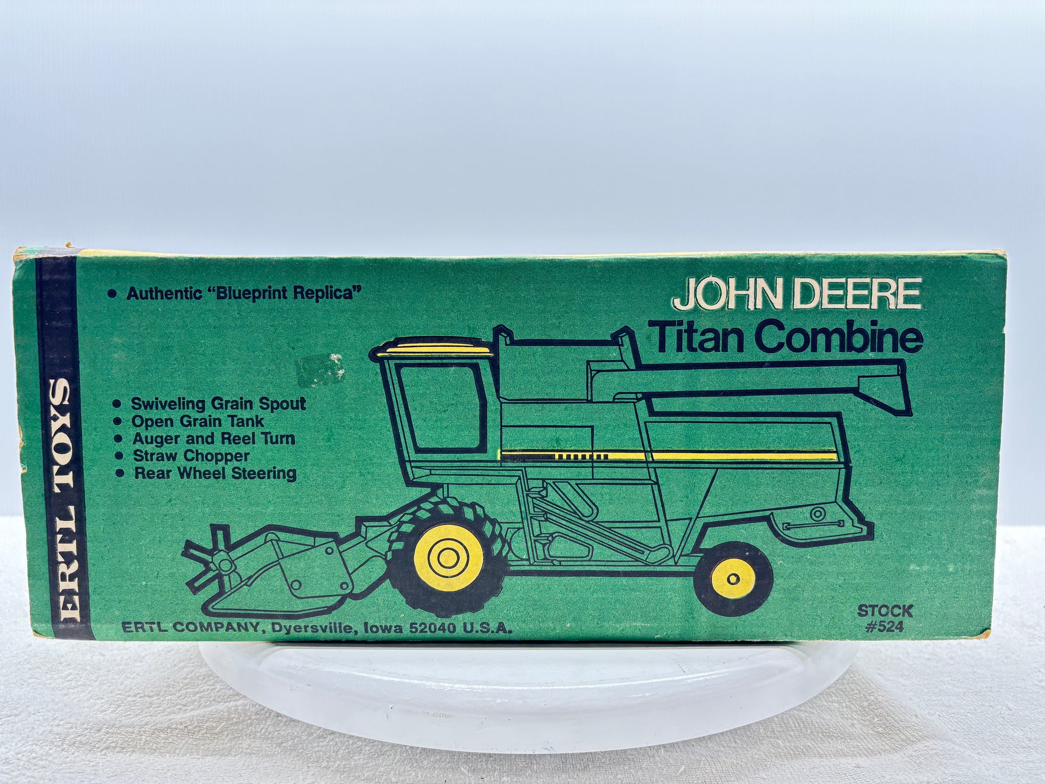 1/28 John Deere Titan