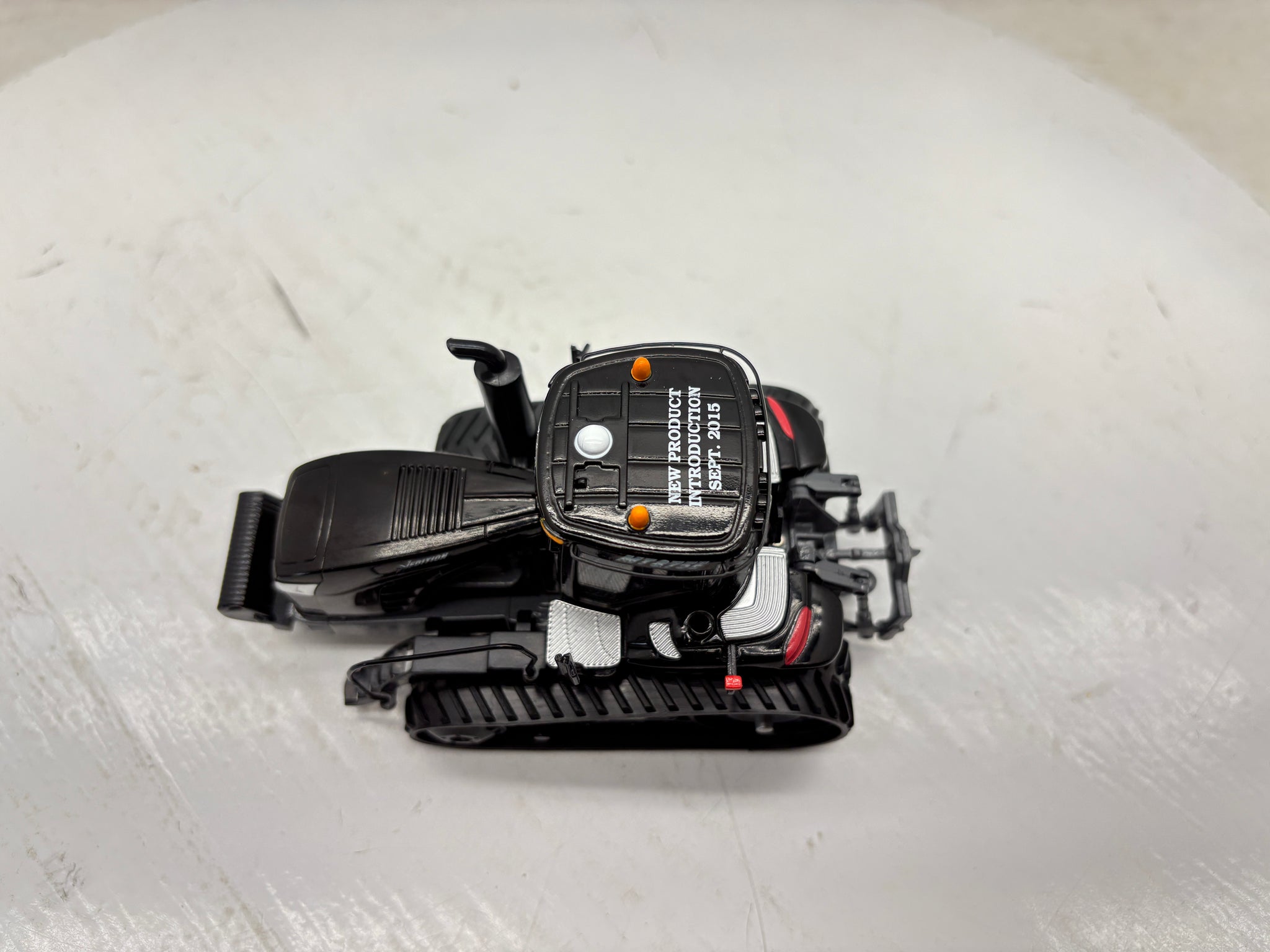 1/64 Challenger MT875E Black
