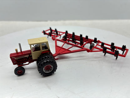 1/64 International 1256 2WD