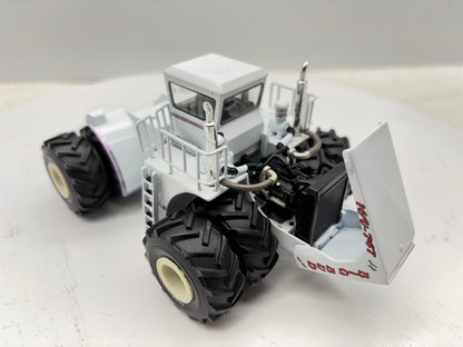 1/64 Big Bud 16V-747 900HP