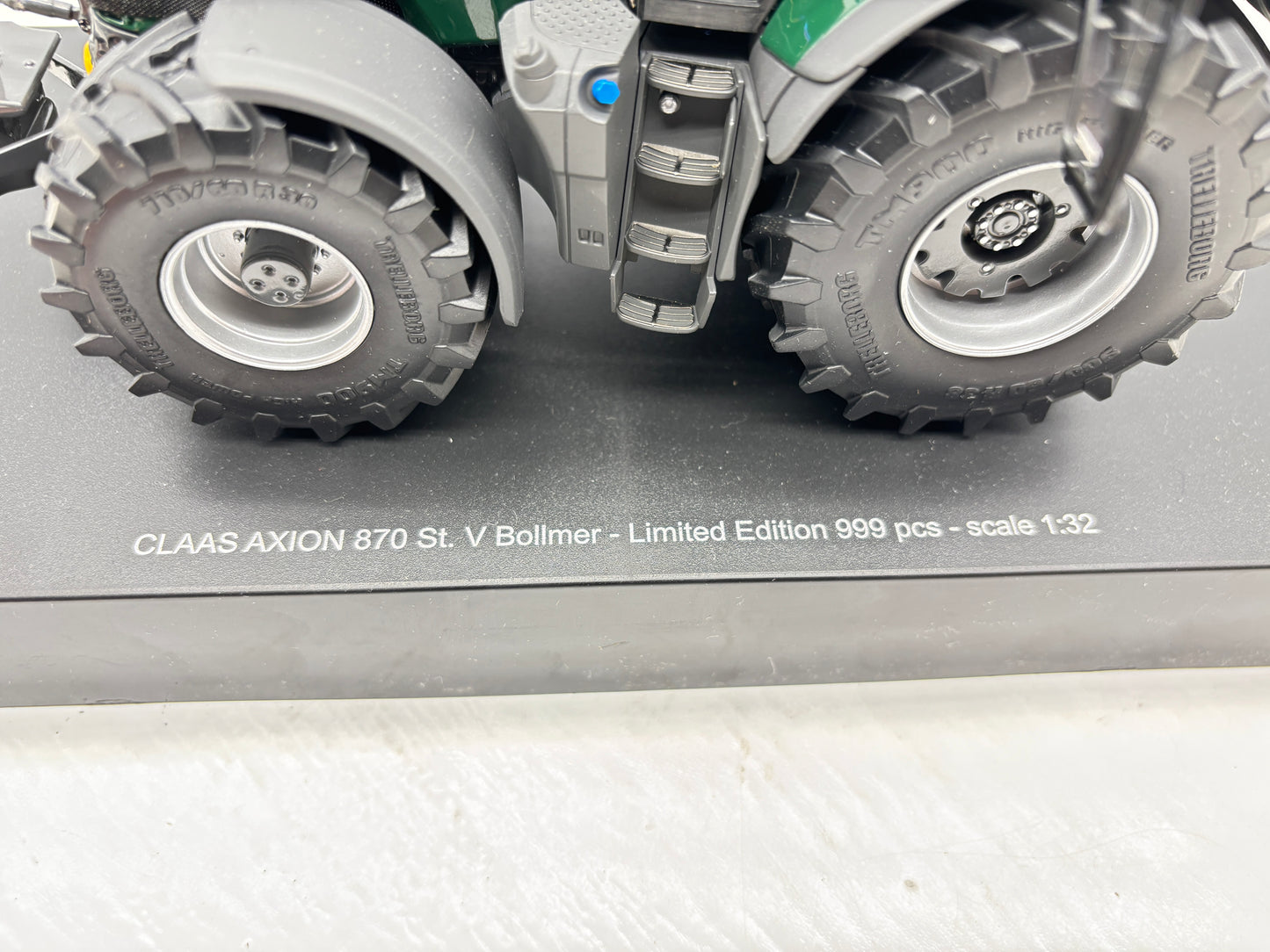 1/32 Claas Axion 870 Bollmer