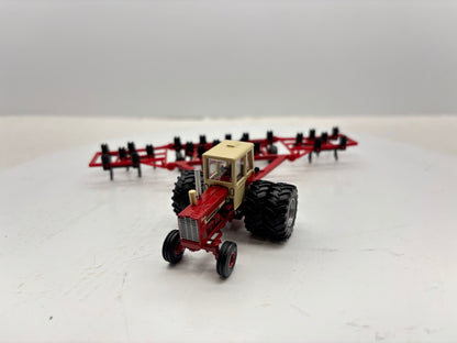 1/64 International 1256 2WD