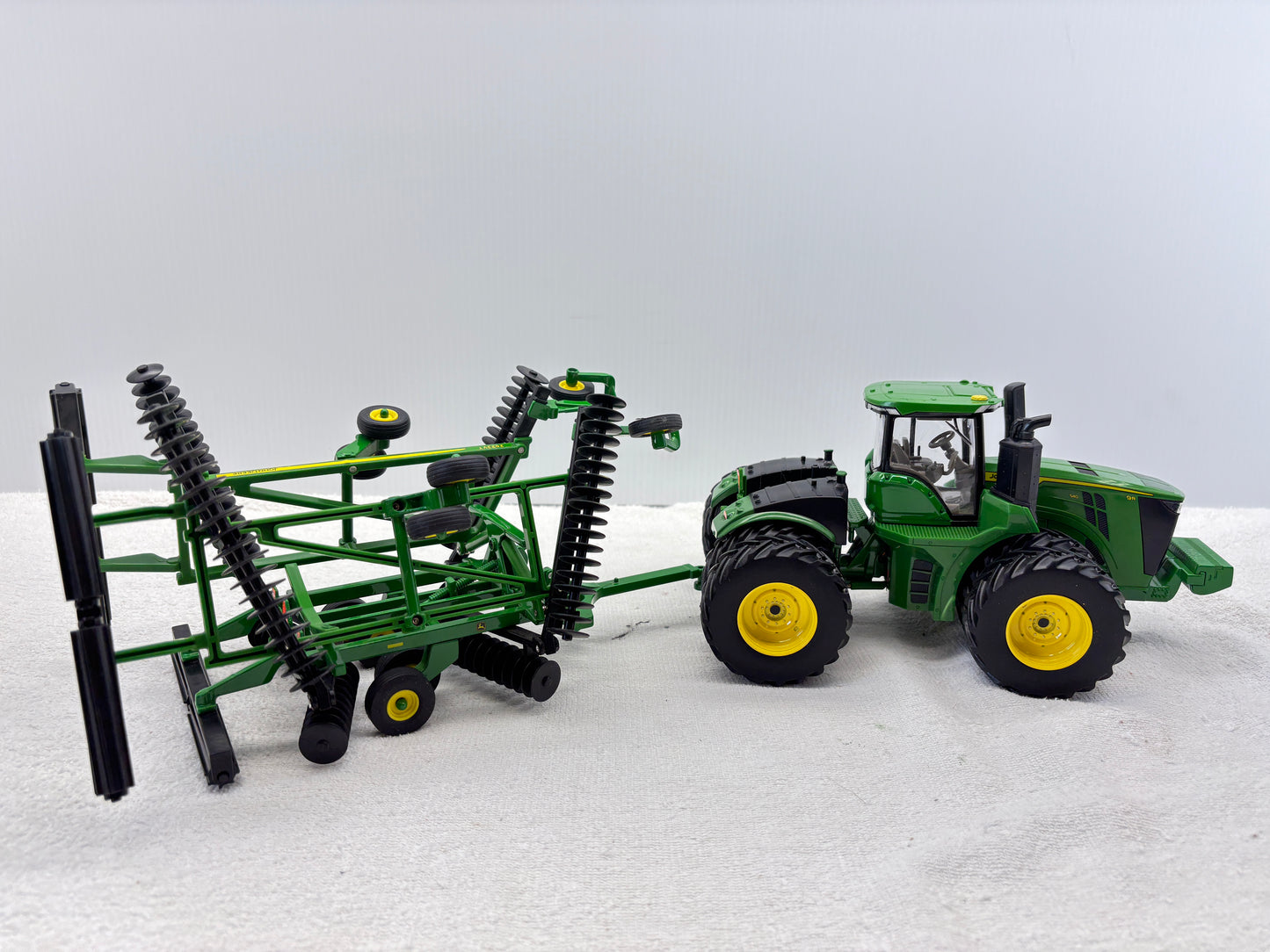 1/32 John Deere 9R 540