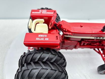 1/16 International Farmall 806 WMSTR