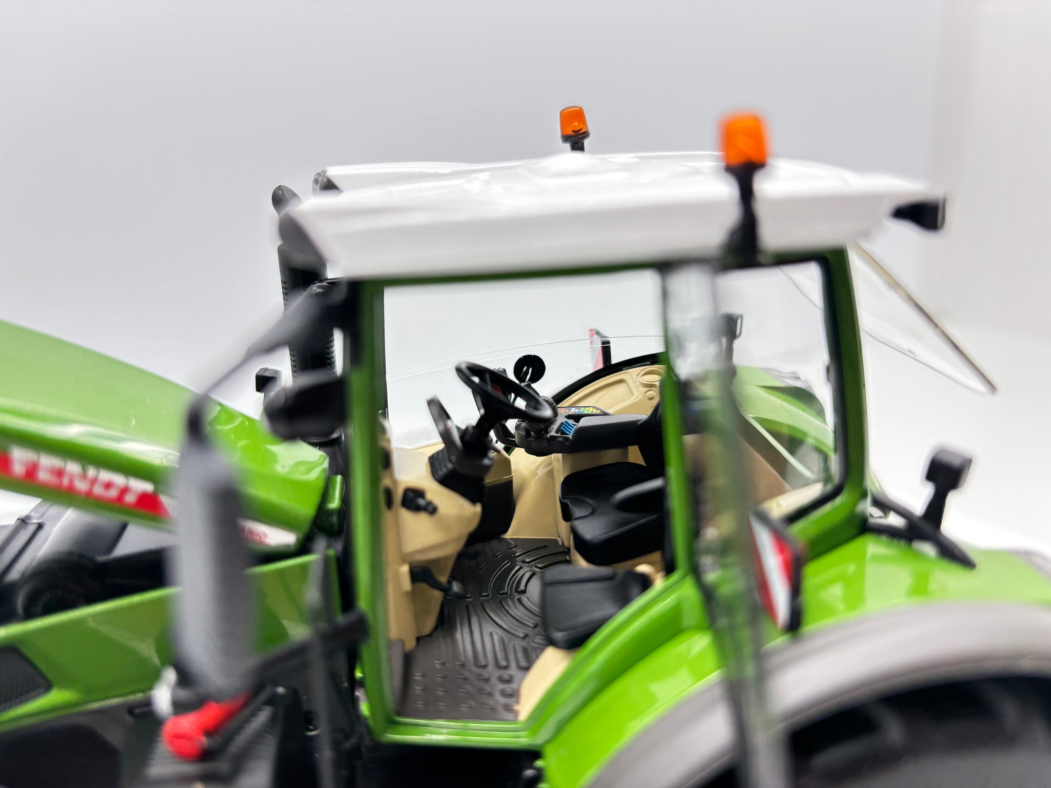 1/32 Fendt 942 Vario Singles