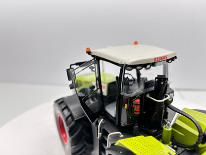 1/32 Claas 4500 Xerion
