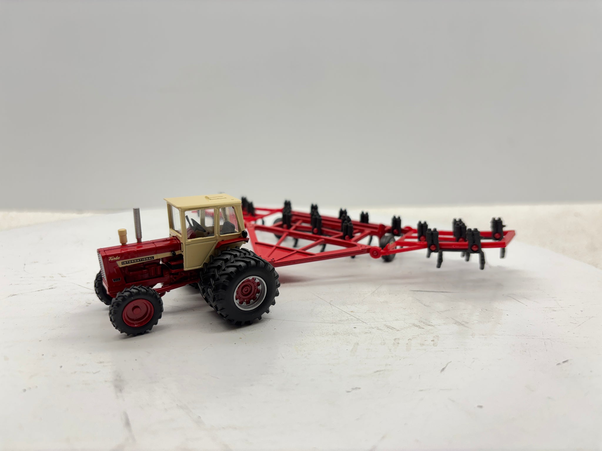 1/64 International 1256 4WD