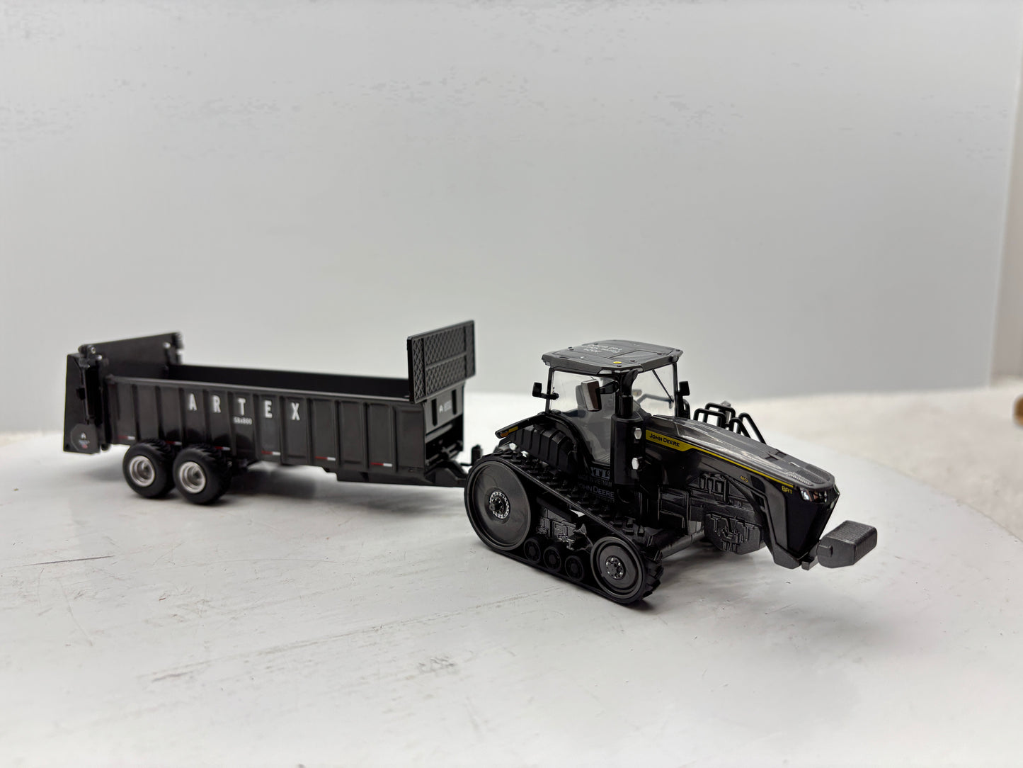 1/64 John Deere 8RT 410 Chase