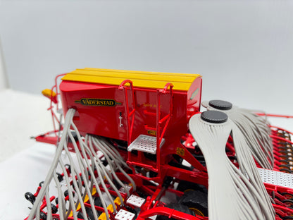 1/32 Vaderstad Spirit 800C