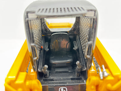 1/16 John Deere 320