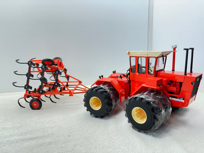 1/16 Allis-Chalmers 440 Prestige