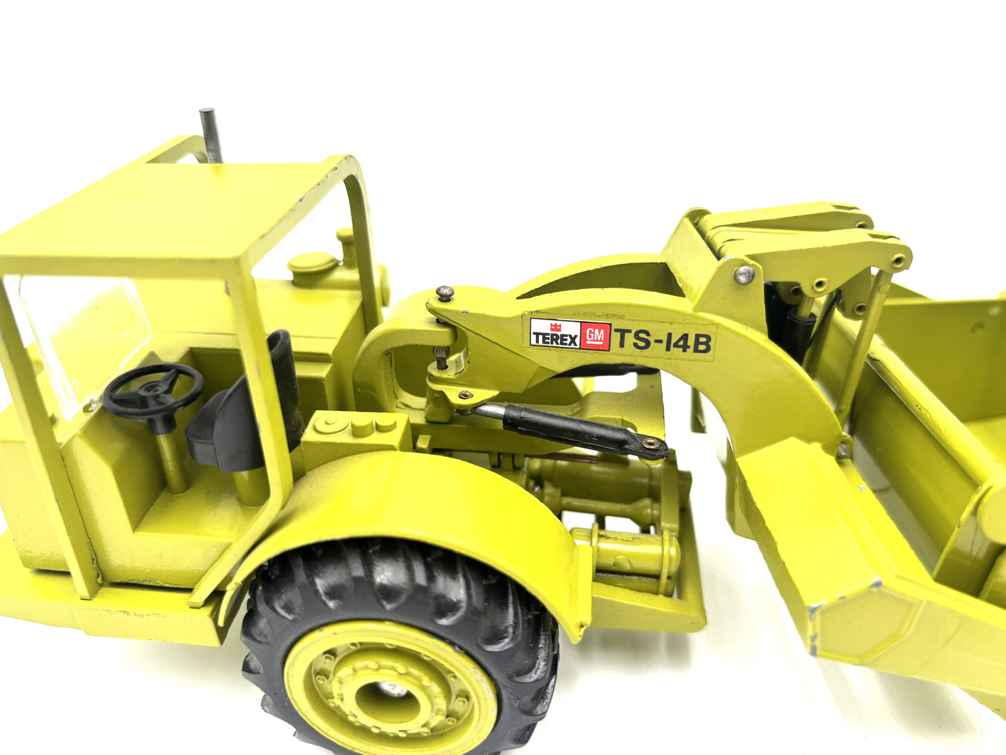 1/40 Terex TS-14B Scraper