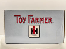 1/16 International 660