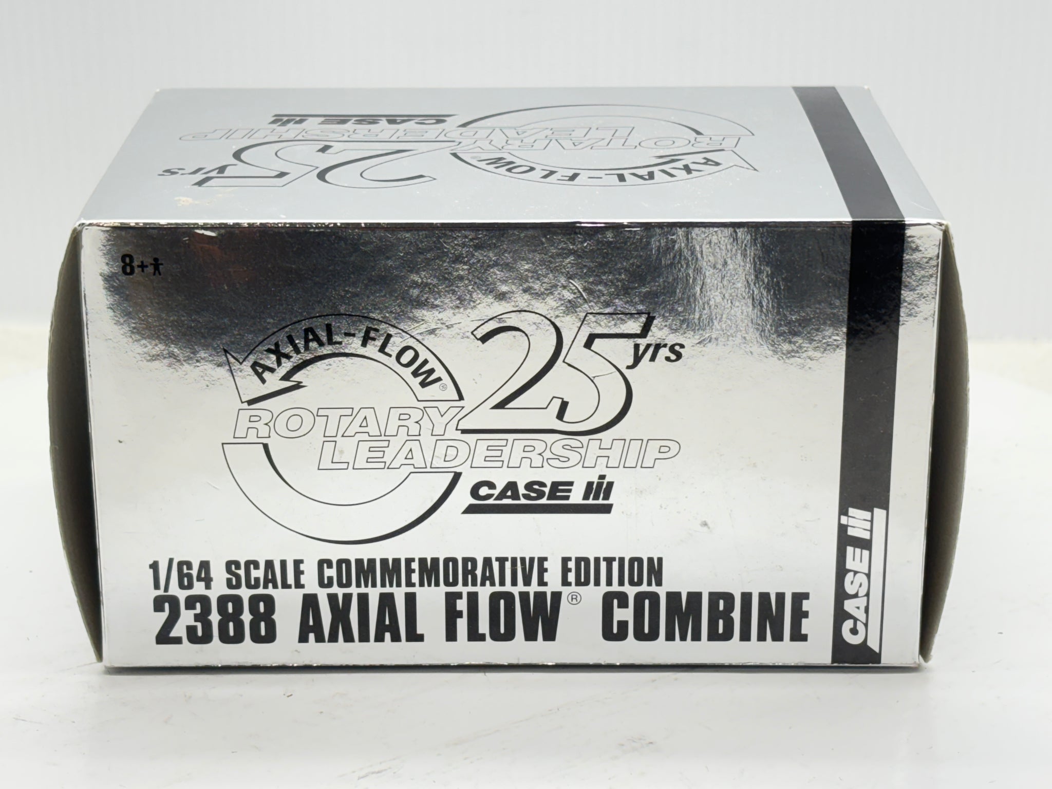 1/64 International 2388 25th