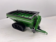 1/64 Unverferth 1120 Tracks Grain Cart Green