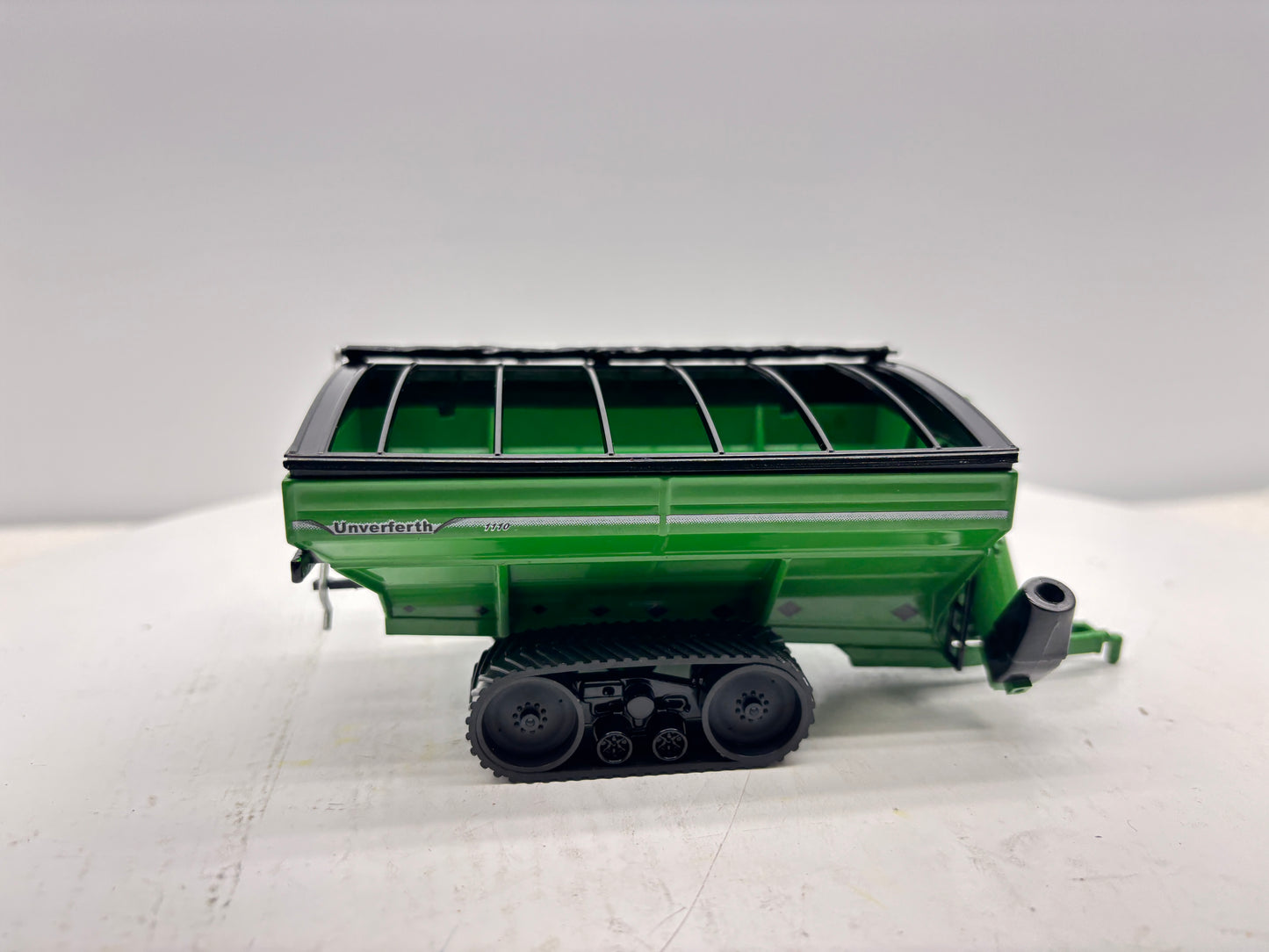 1/64 Unverferth Dual-Auger 1110 Tracks