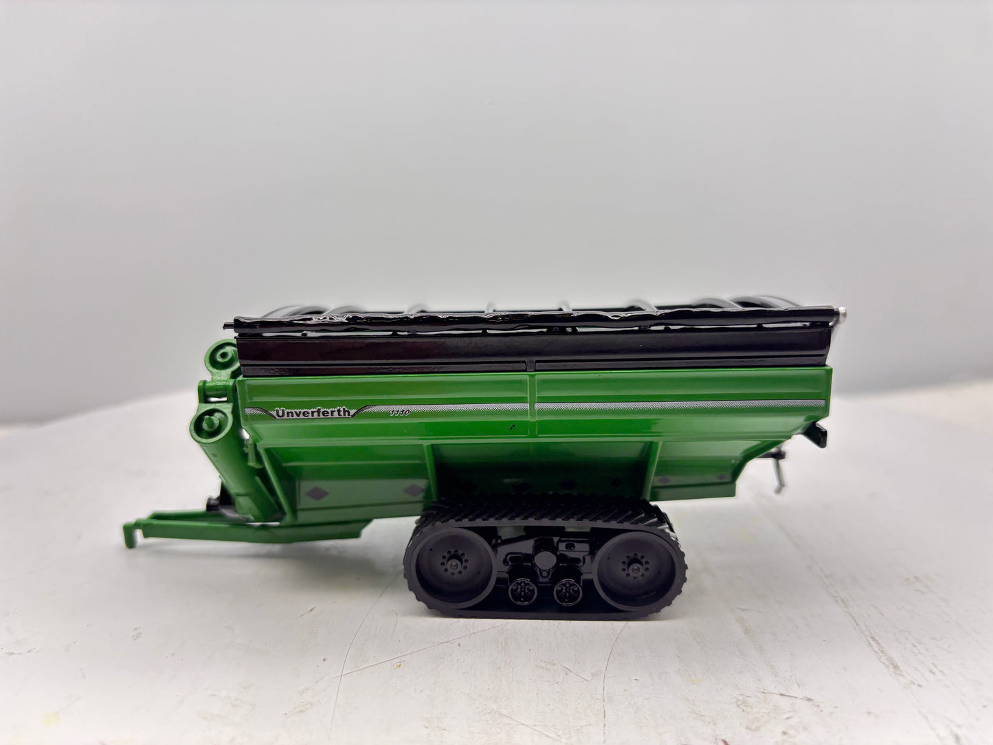 1/64 Unverferth Dual-Auger 1110 Tracks