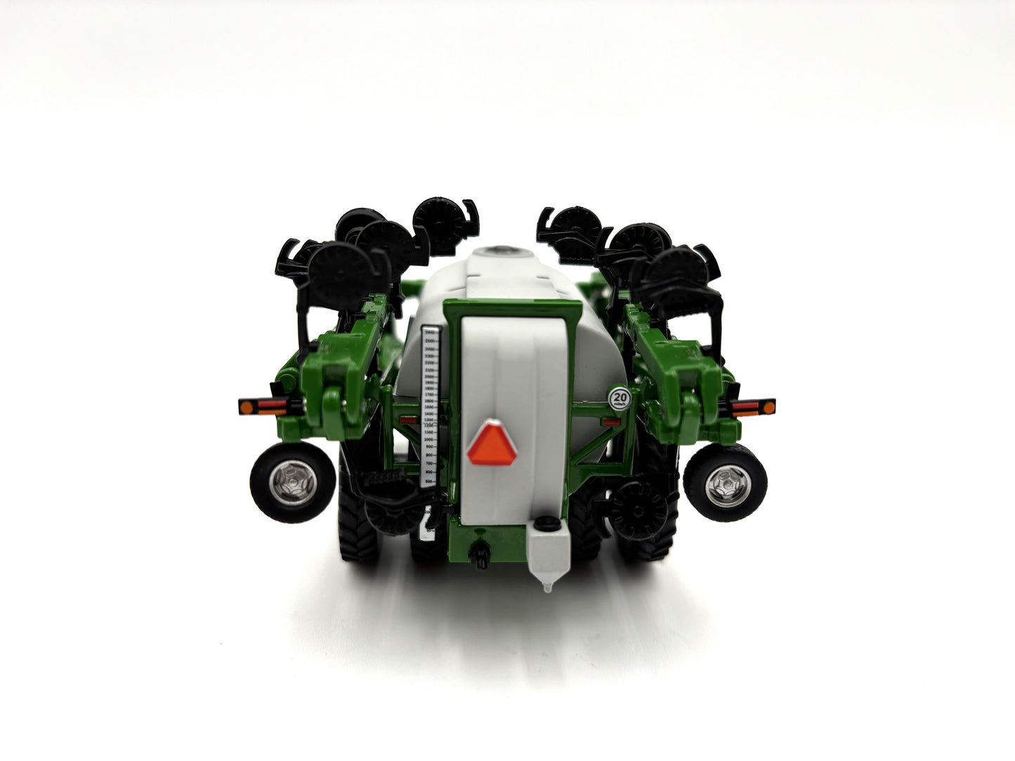 1/64 Unverferth Nutrimax 2600 - Green Wheeled