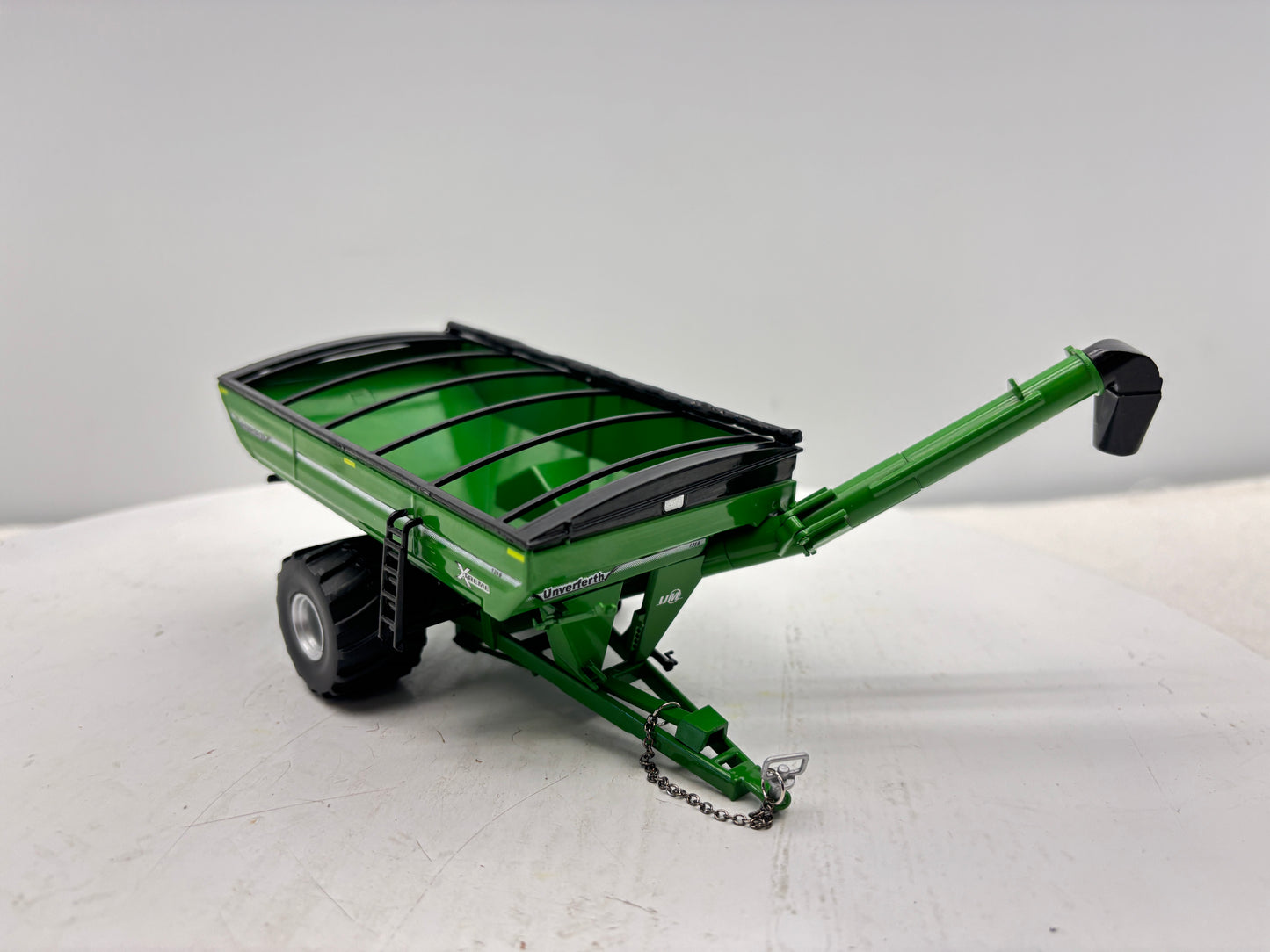 1/64 Unverferth X-Treme 1319 Flotation Green