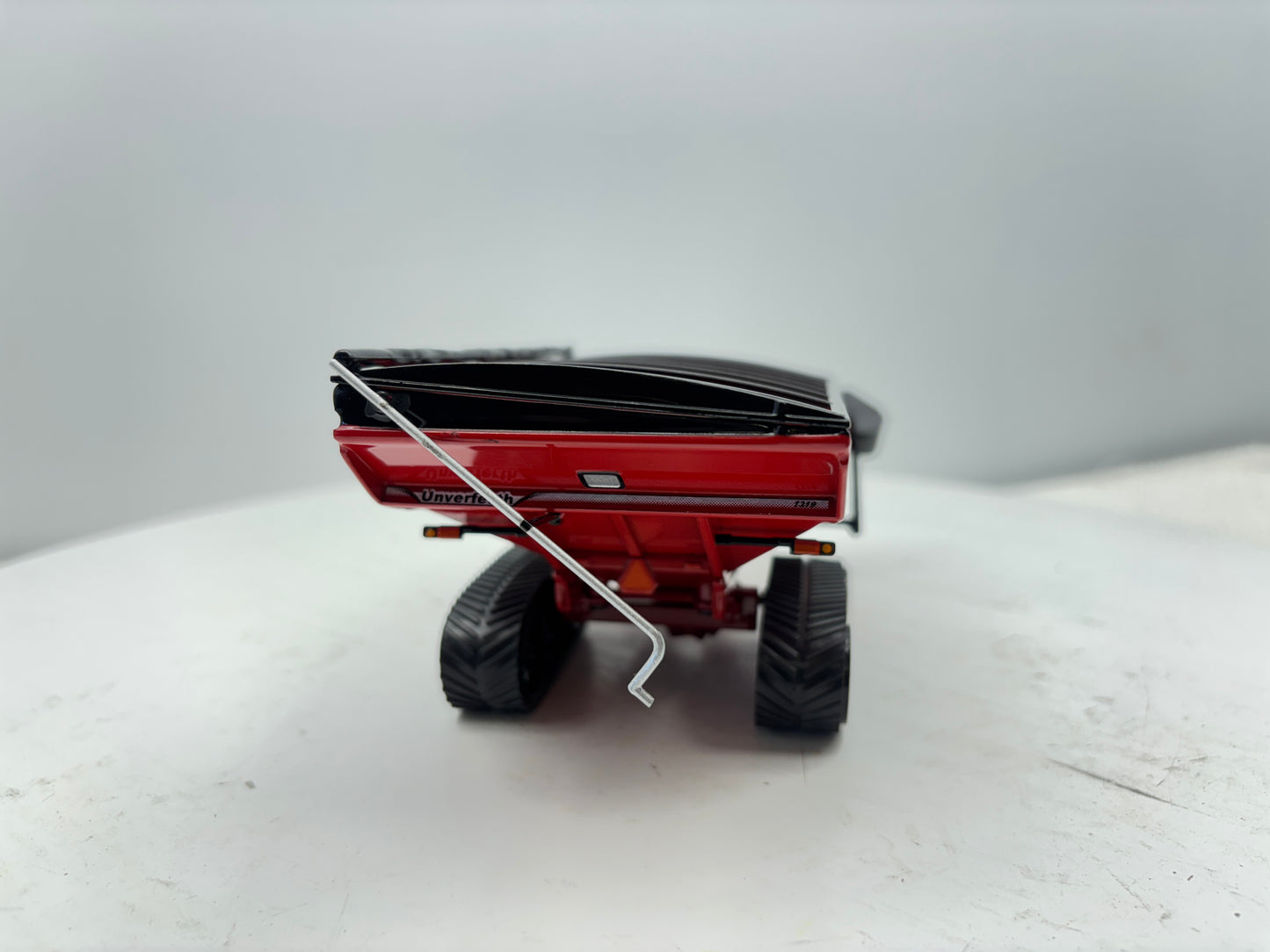 1/64 Unverferth X-Treme 1319 Tracked