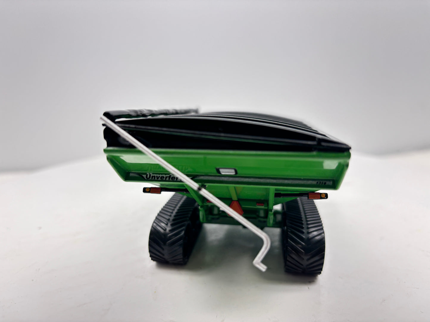 1/64 Unverferth X-Treme 1319 Tracks  Green