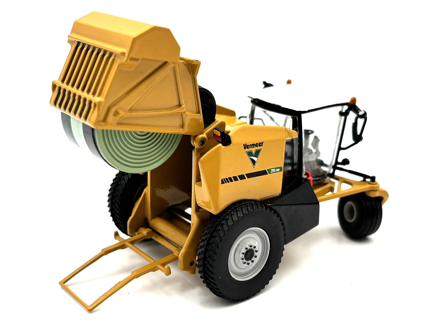 1/64 Vermeer ZR5-1200 Self-propelled baler
