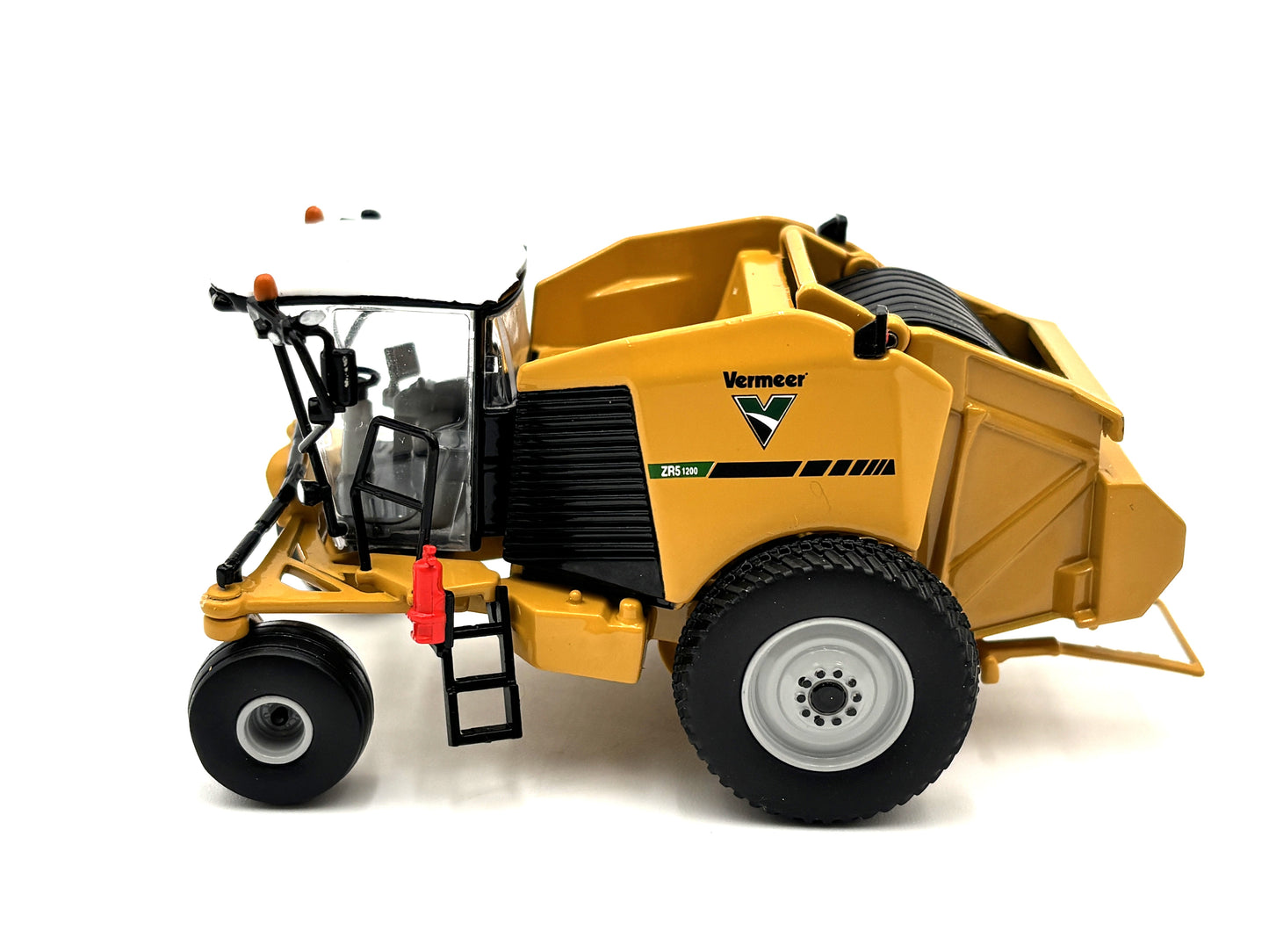 1/64 Vermeer ZR5-1200 Self-propelled baler