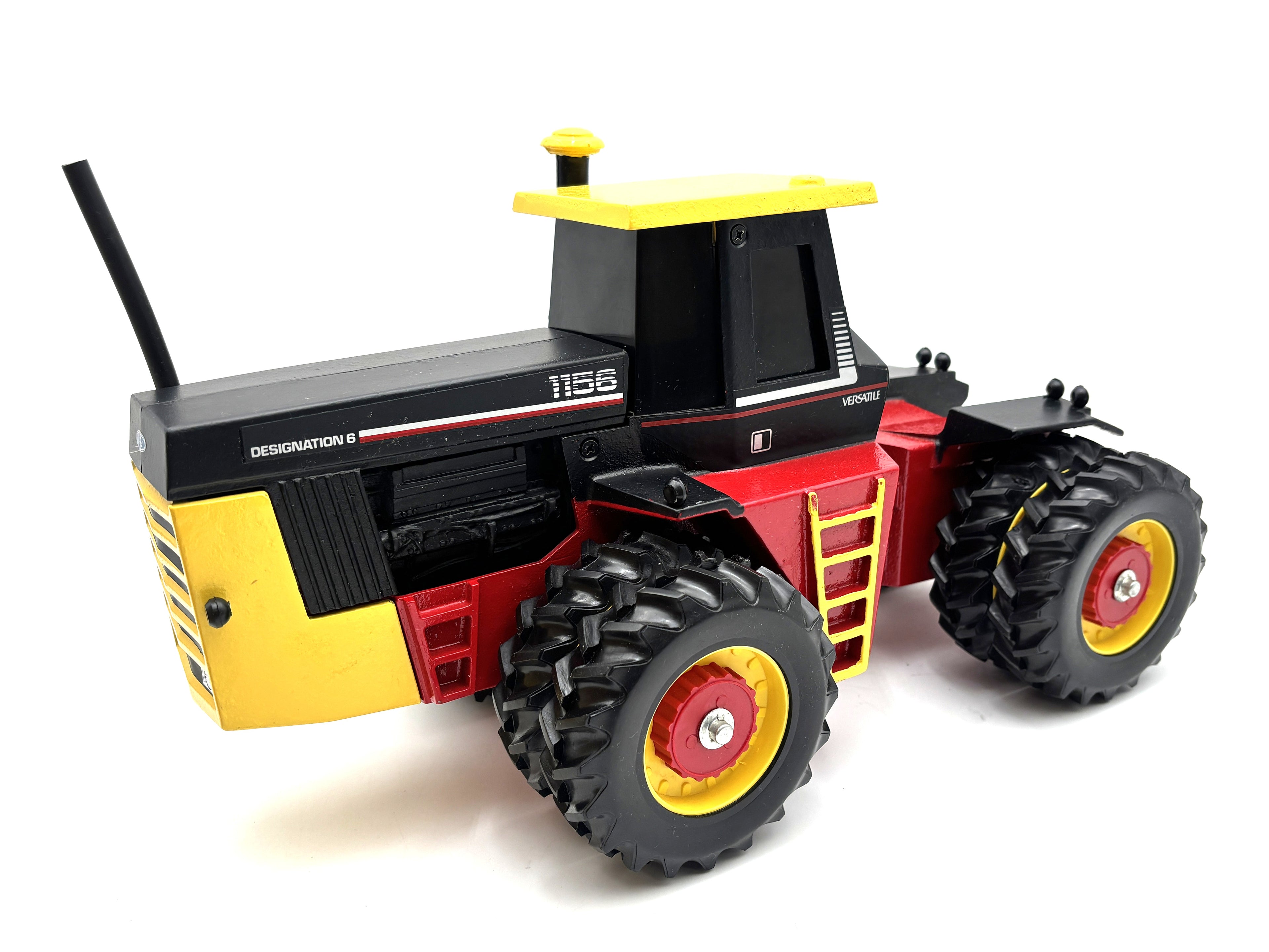 1/16 Versatile 1156 Silver Axle