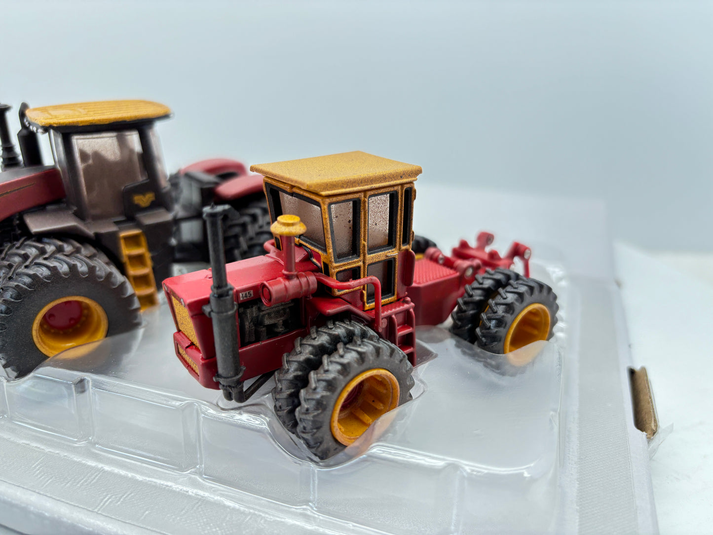 1/64 Versatile 145/620 Dusty Chase Set