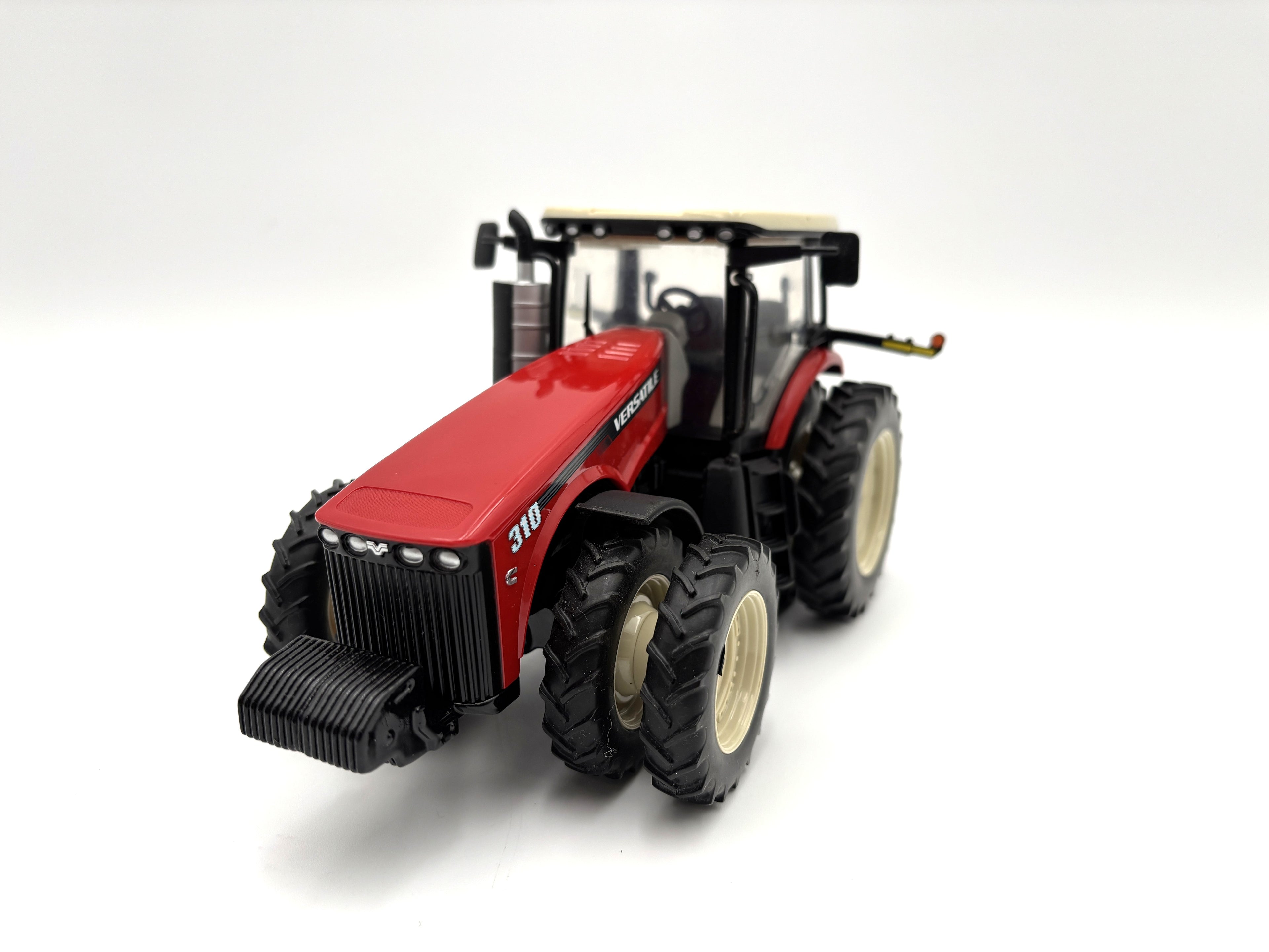 1/32 Versatile 310 MFWD Intro Edition