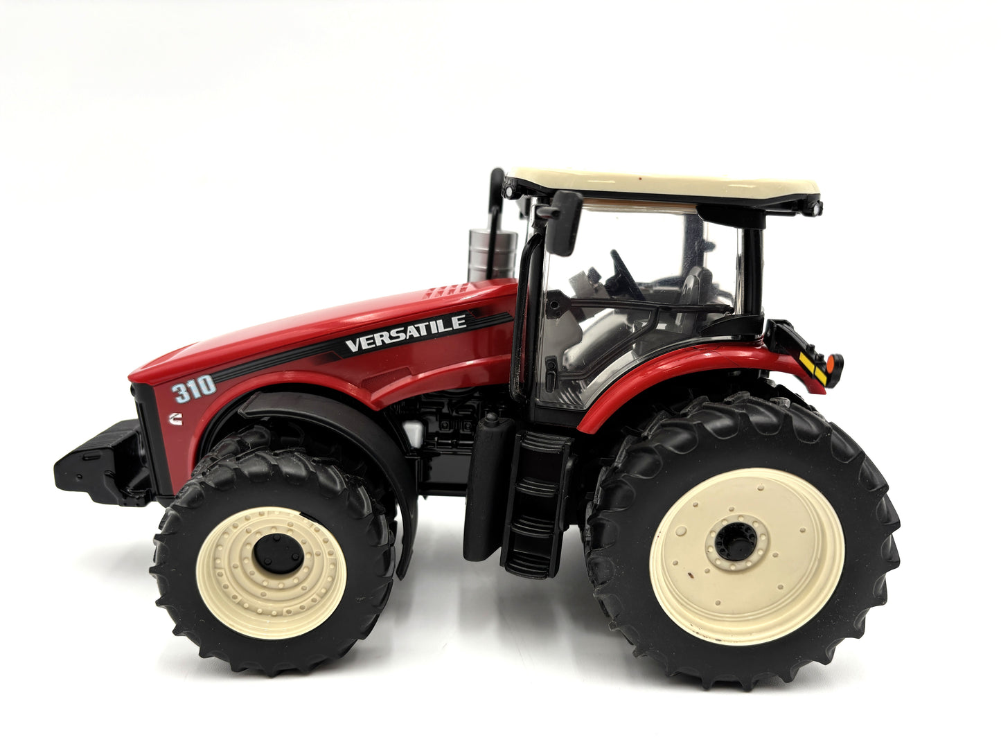 1/32 Versatile 310 MFWD Intro Edition