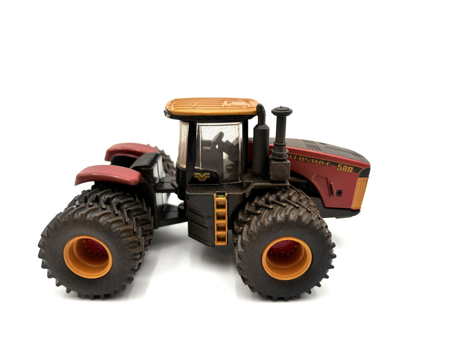 1/64Versatile 580 Duals Dusty Chase