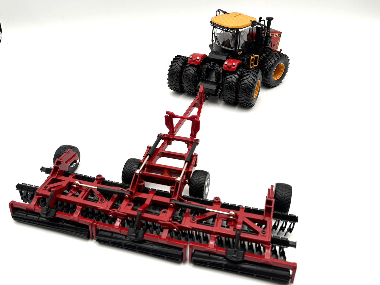 1/32 Versatile 620 Prestige