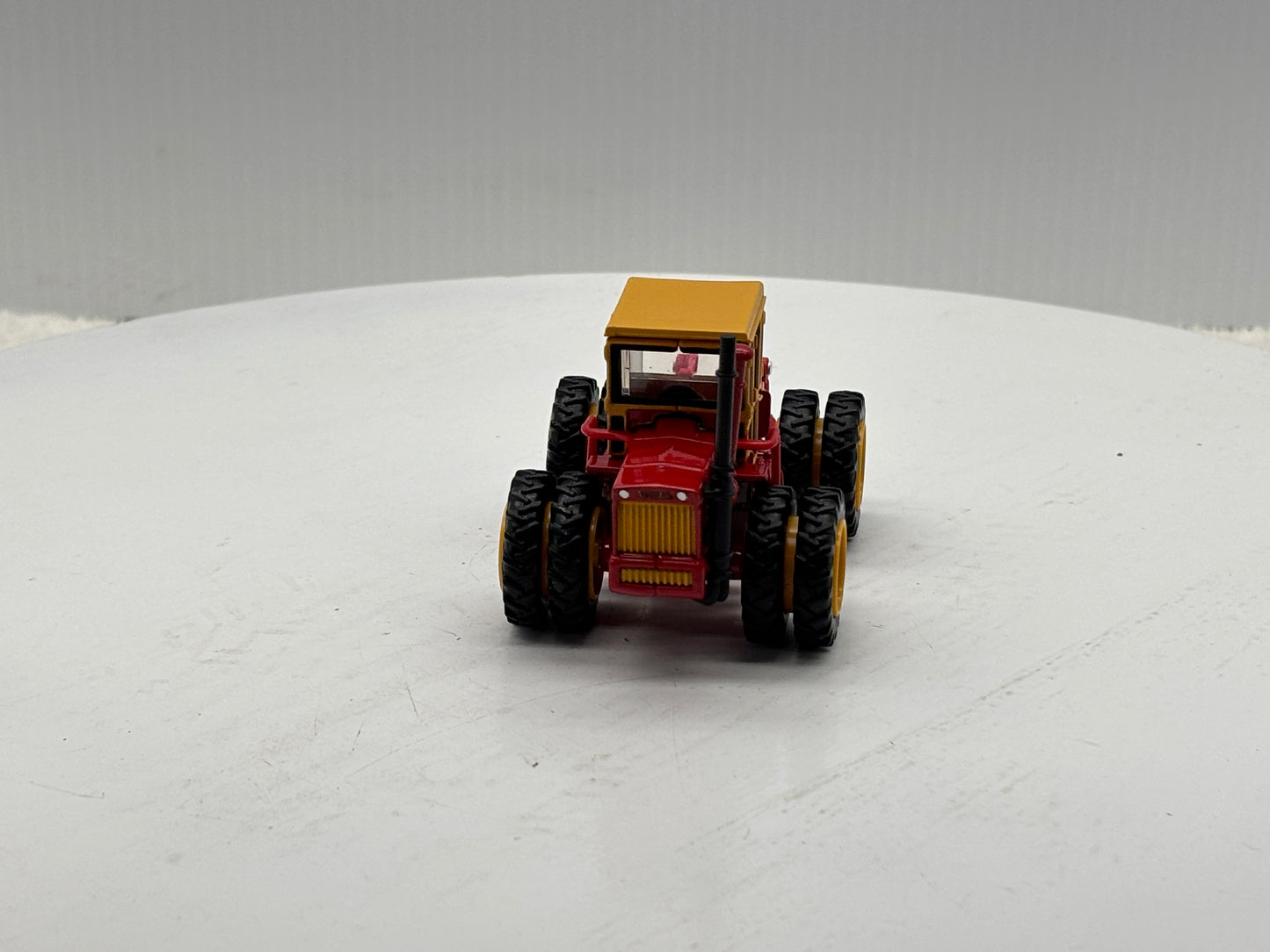 1/64 Versatile 125 Prestige