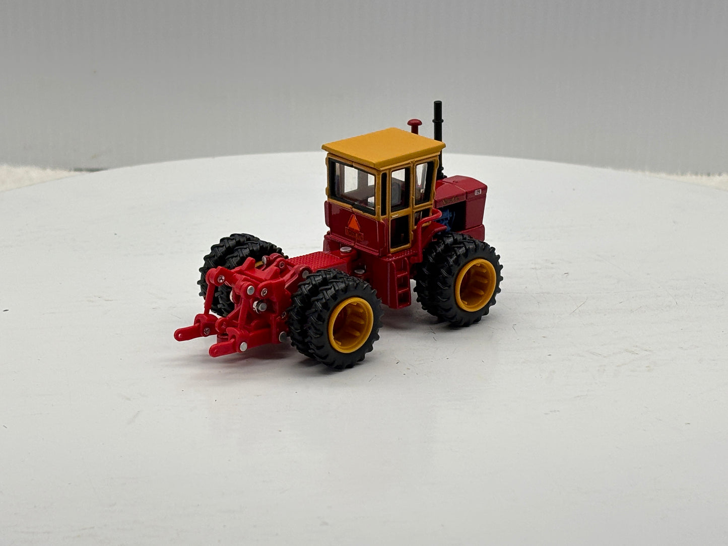 1/64 Versatile 125 Prestige