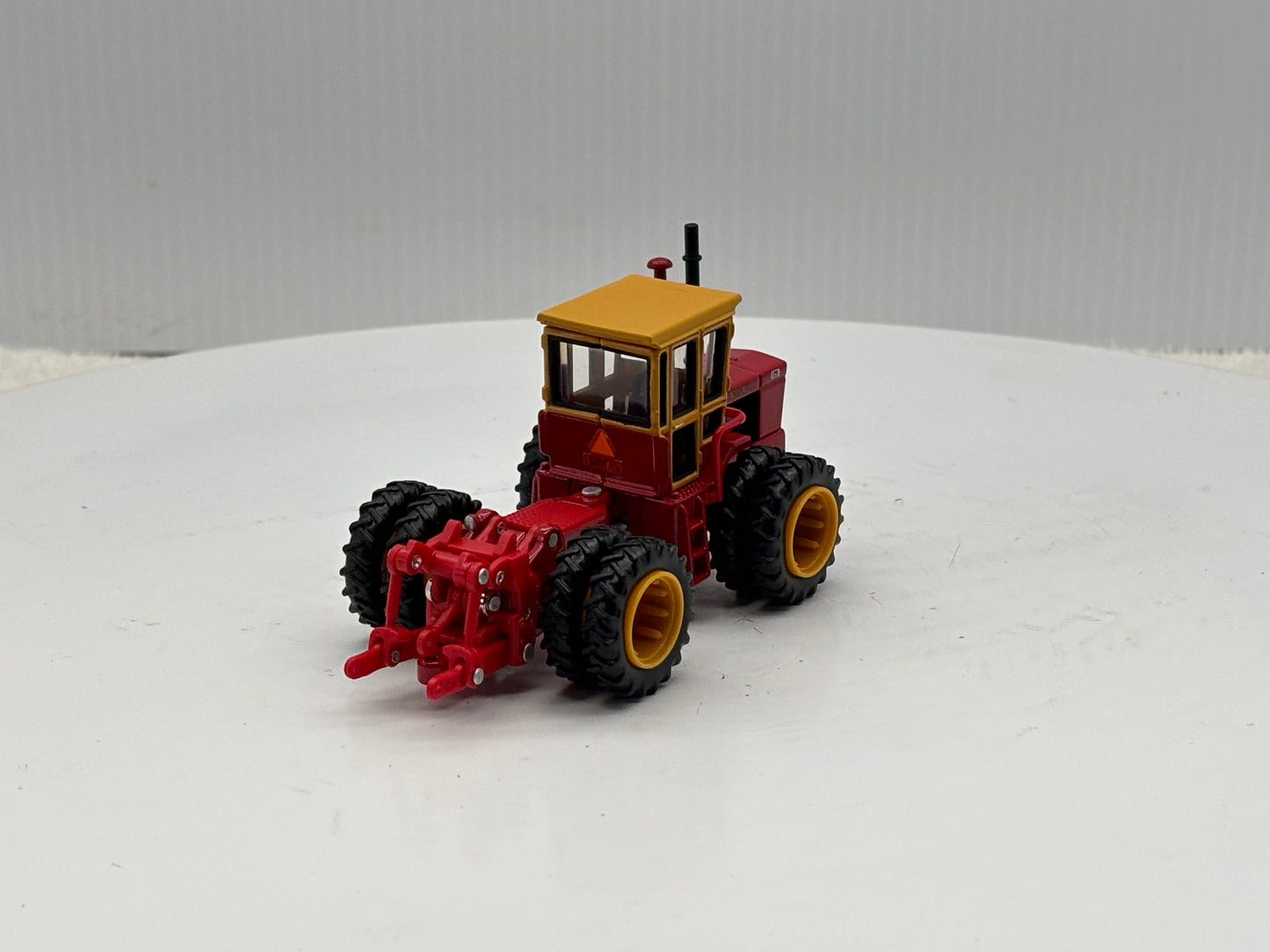 1/64 Versatile 125 Prestige