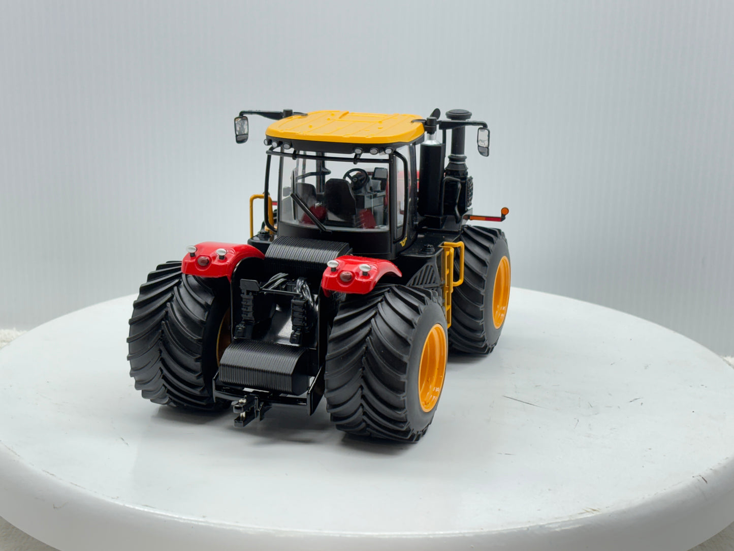 1/32 Versatile 620 LSW