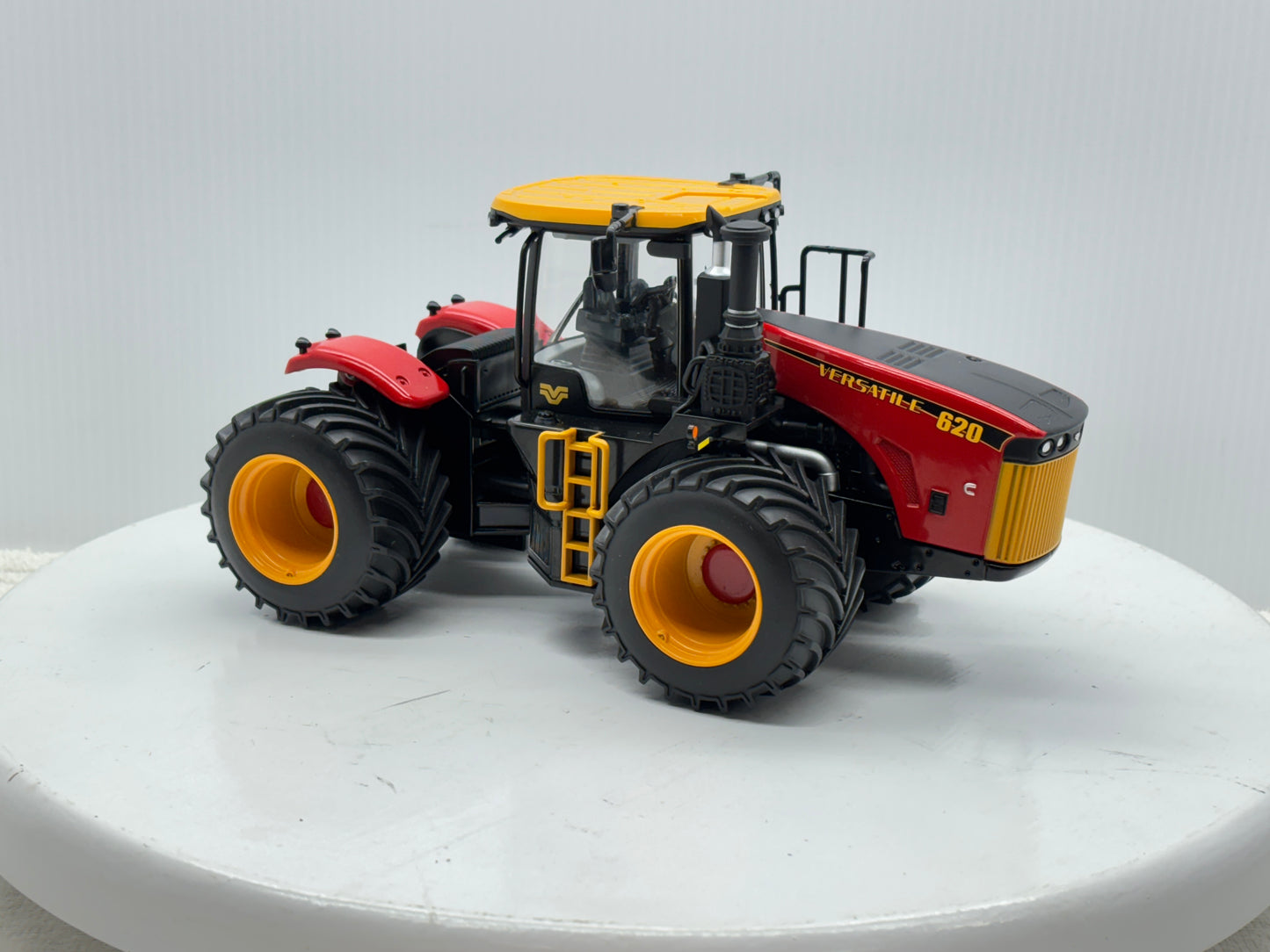 1/32 Versatile 620 LSW