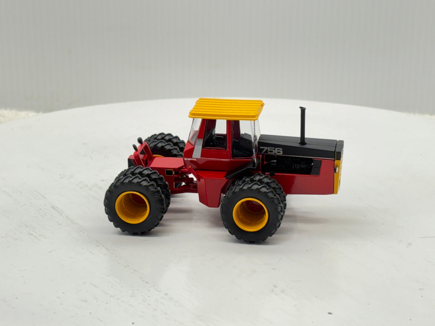 1/64 Versatile 756