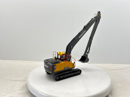 1/32 Volvo EC220ELR