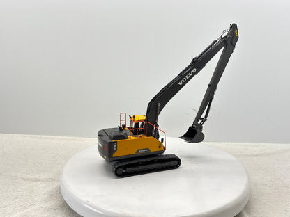 1/32 Volvo EC220ELR