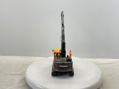 1/32 Volvo EC220ELR