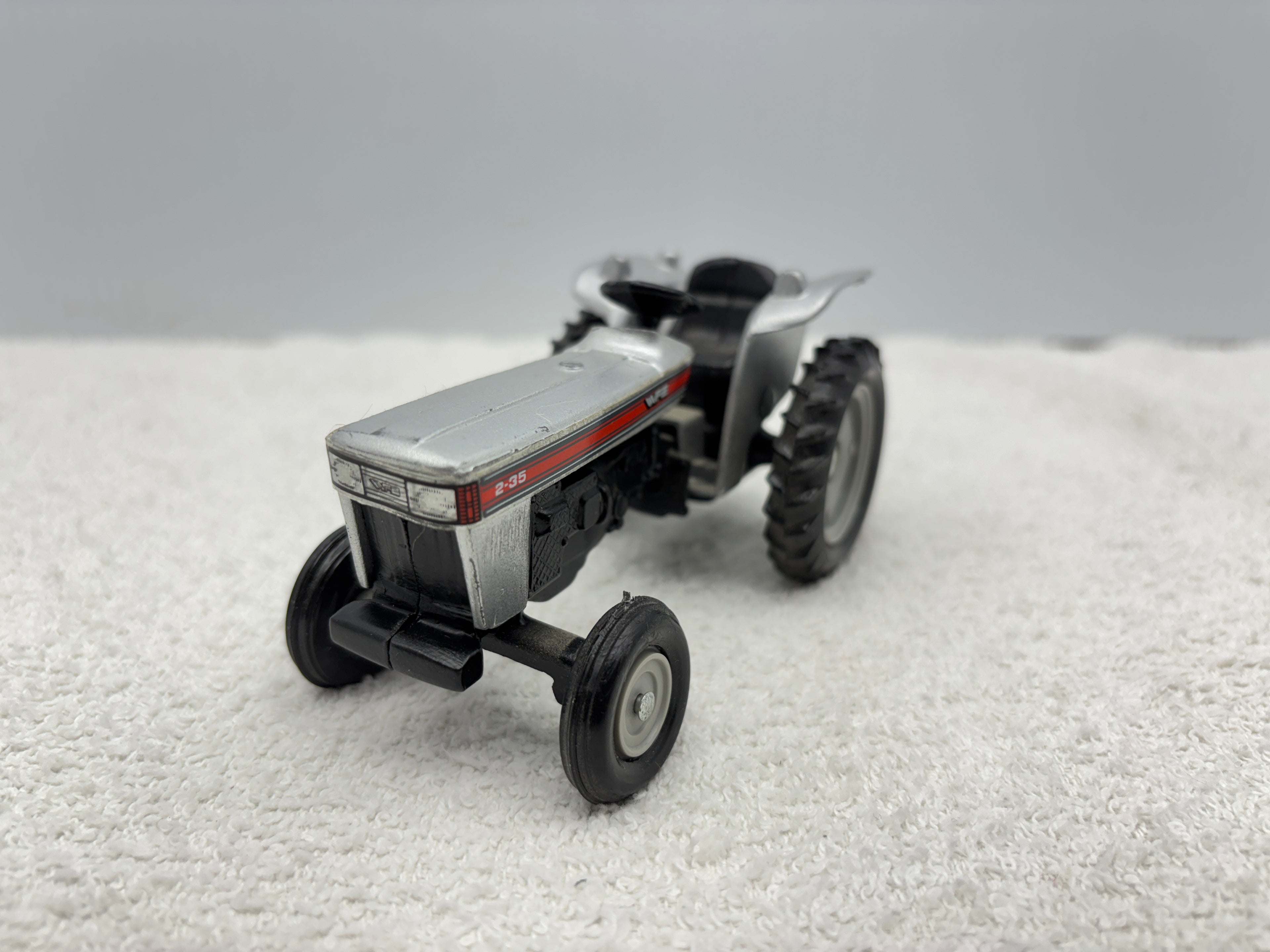 1/25 WFE 2-35 Field Boss Red Stripe