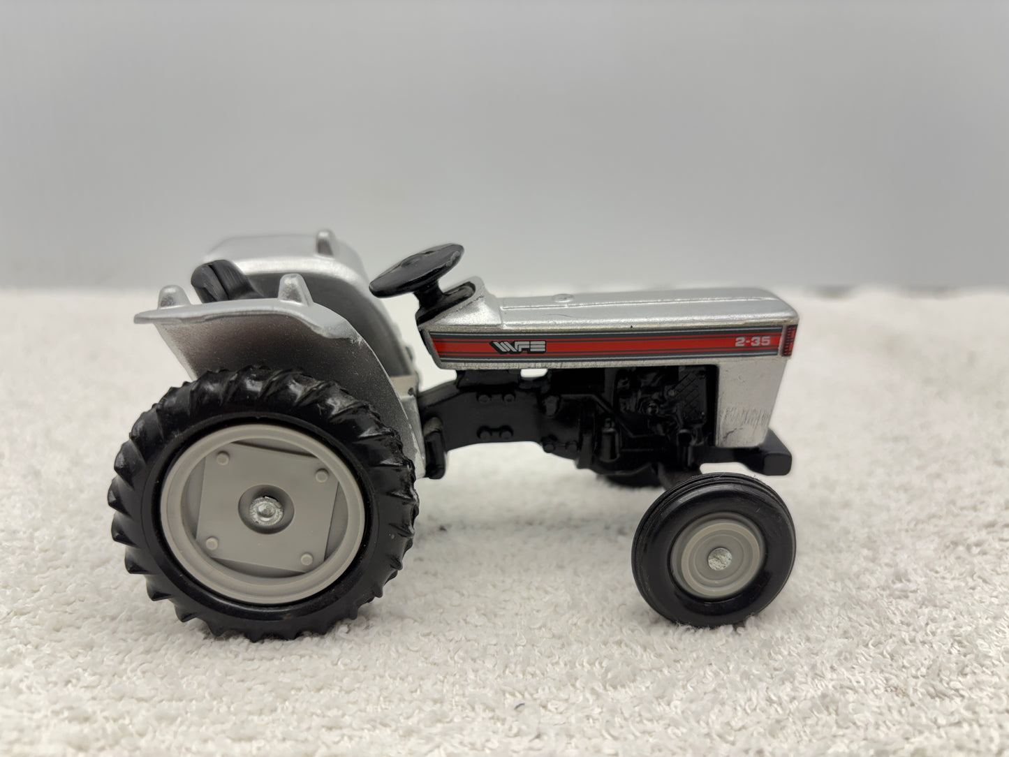 1/25 WFE 2-35 Field Boss Red Stripe