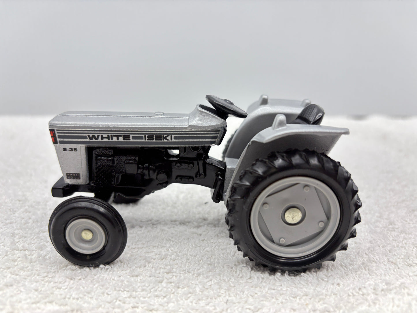 1/25 WFE 2-35 Field Boss Silver Stripe