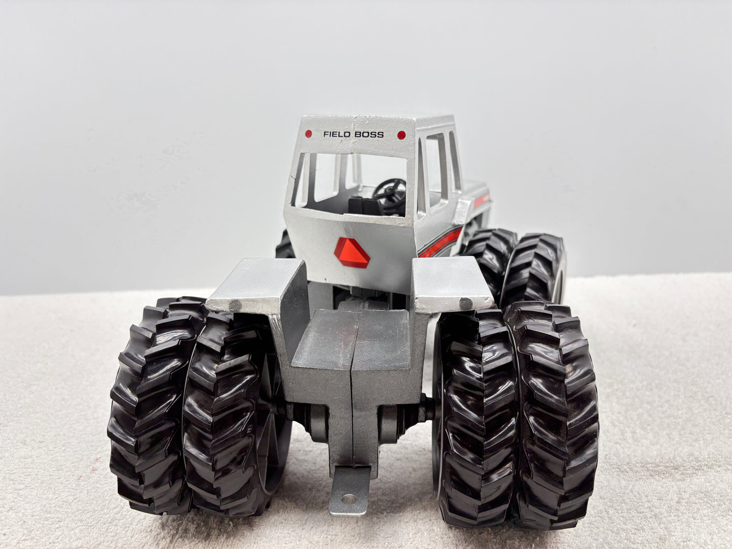 1/16 WFE 4-225 Field Boss 4wd