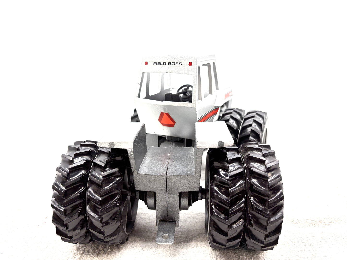 1/16 WFE 4-225 Field Boss 4wd