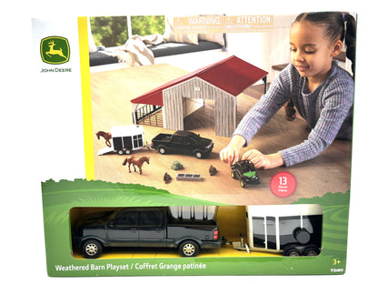 1/32 Weathered Barn Playset