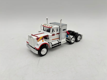 1/64 Western Star 4900 with Vintage Rogers Lowboy