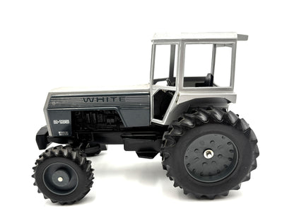 1/16 White 2-135 Field Boss